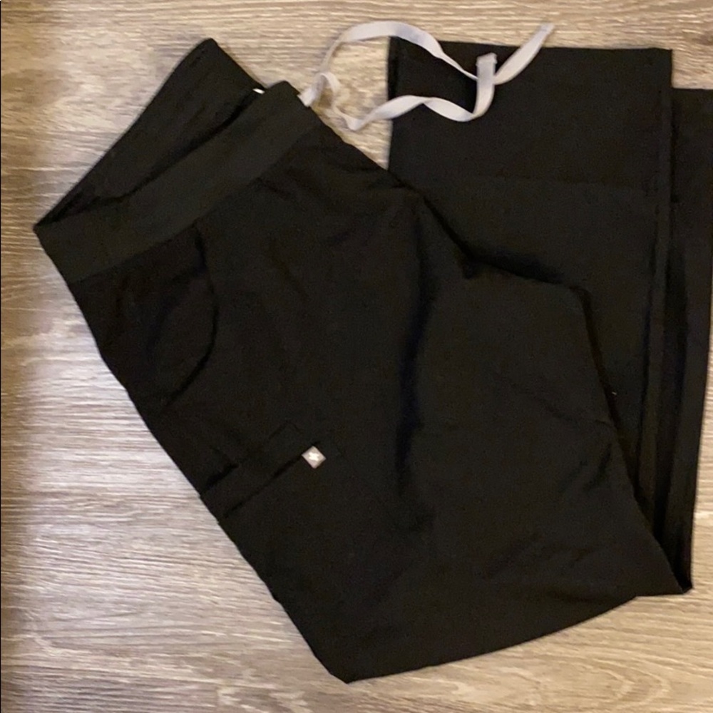 Figs black kade scrub pant